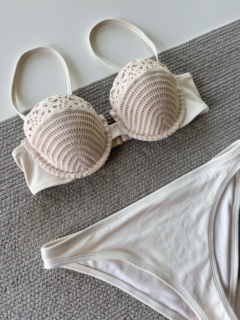 Shade & Shore Ivory Cream Crochet Bikini Set Top 34B Bottom Medium - Picture 6 of 7